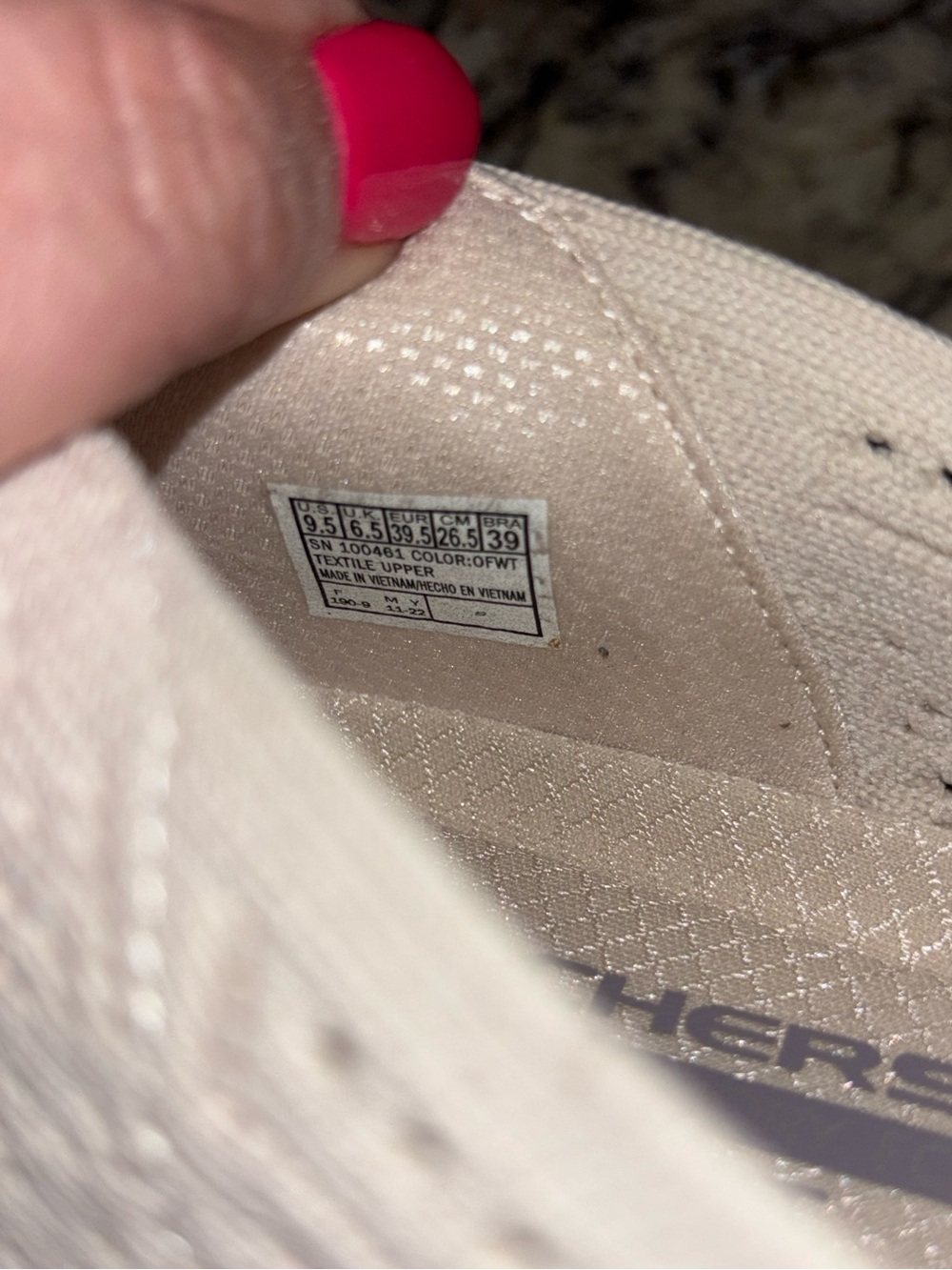 Skechers slip on shoes sz 9.5 EXCELLENT - Picture 7 of 7